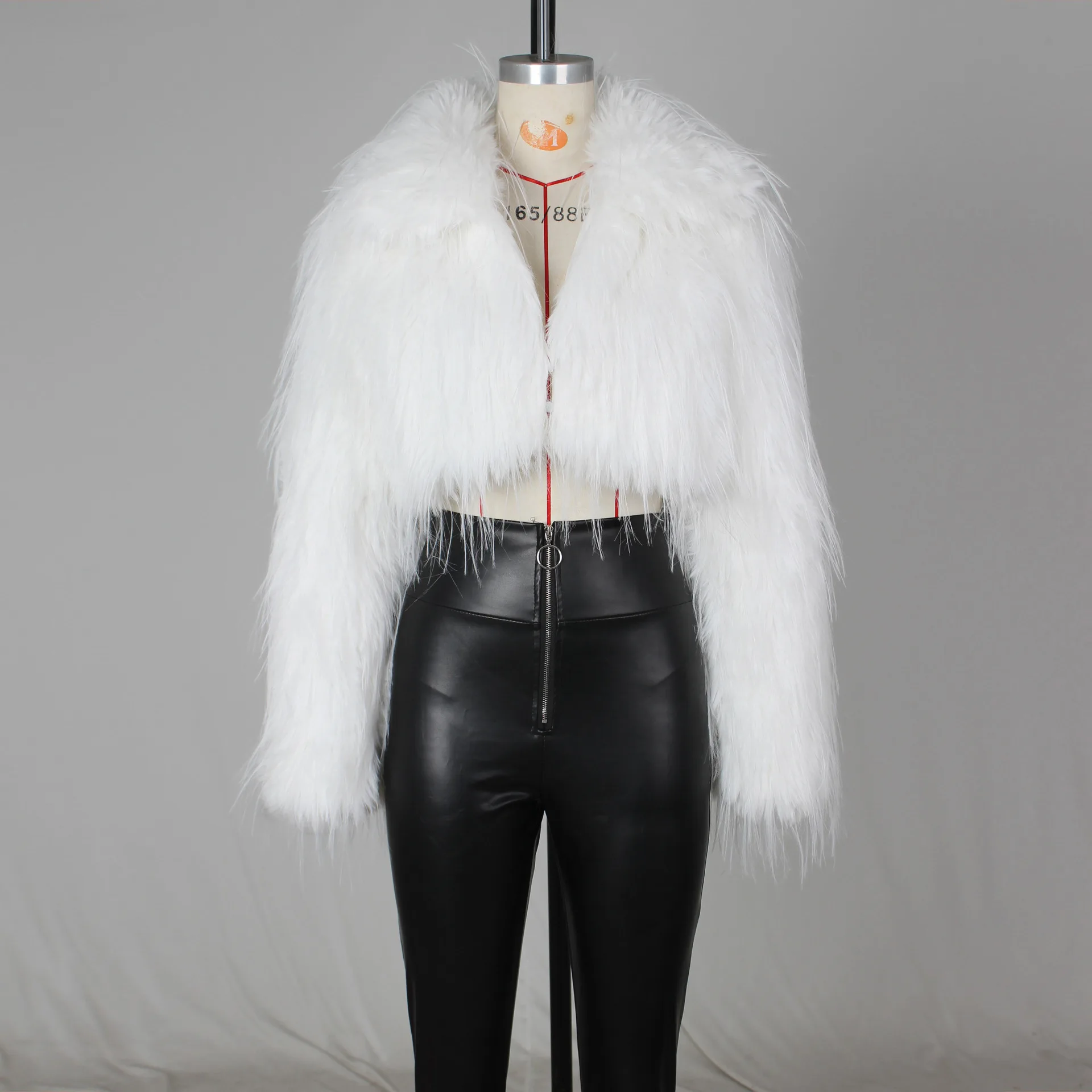 ANJAMANOR Shaggy Faux Fur Coat Woman Winter Cropped Jacket