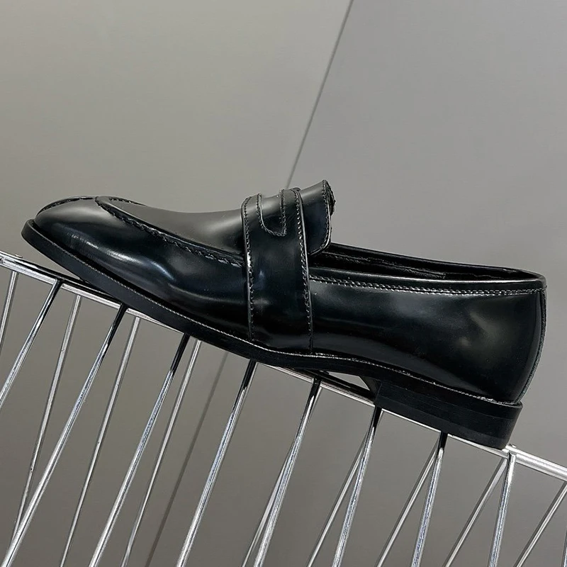 

Women Flat Shoes Spring Autumn Genuine Leather Upper Design Round Head Solid Color Female Shoes Comfortable Versatile Loafers