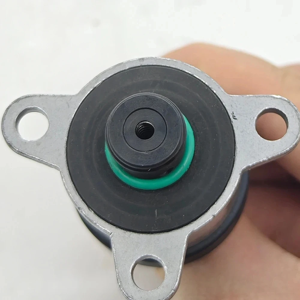 NEW 0928400772 Common Rail Fuel Pressure Regulator Metering Control Solenoid Valve For V-olvo VM210 VM310 VM260