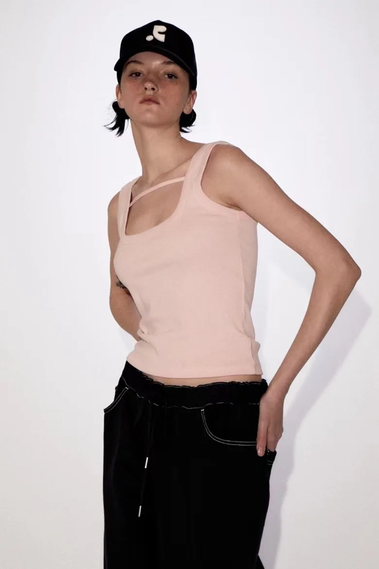 

Fashion Classic Trendy Luxury Designer cloth of Korean version sexy spicy girl open back short embroidered vest