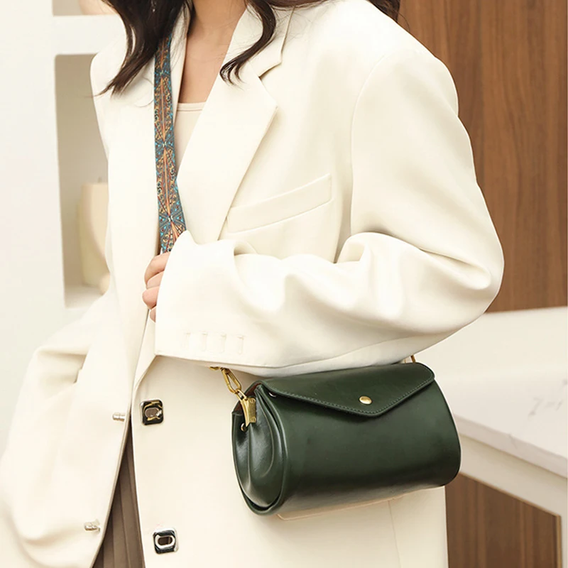 New Luxury Leisure Simple High Quality PU Leather Women's Small Wide Strap Cross Bag Vintage Flap Square Shoulder Bag