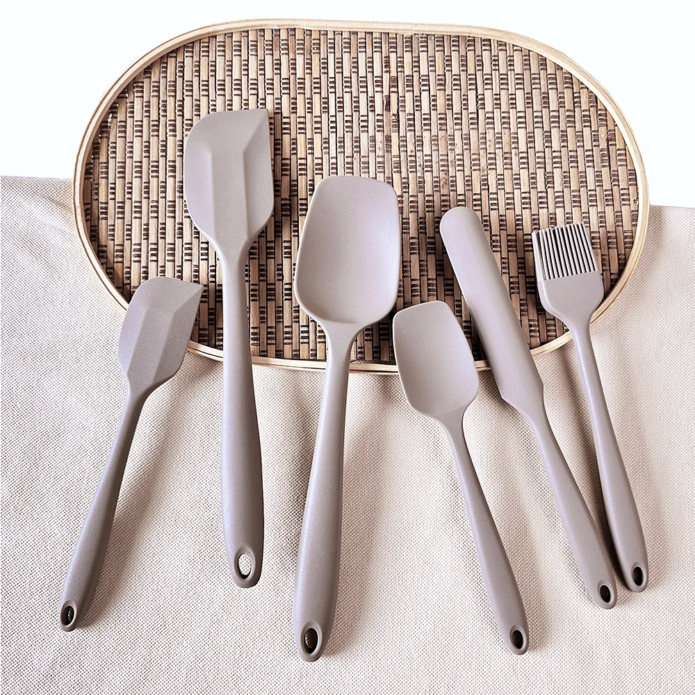 One-piece High Temperature Food Grade Silicone Spatula Baking Mixing Tool Set Cream Spatula Pancake Baking Pan Oil Brush silicone cooking spatula,silicone oil brush