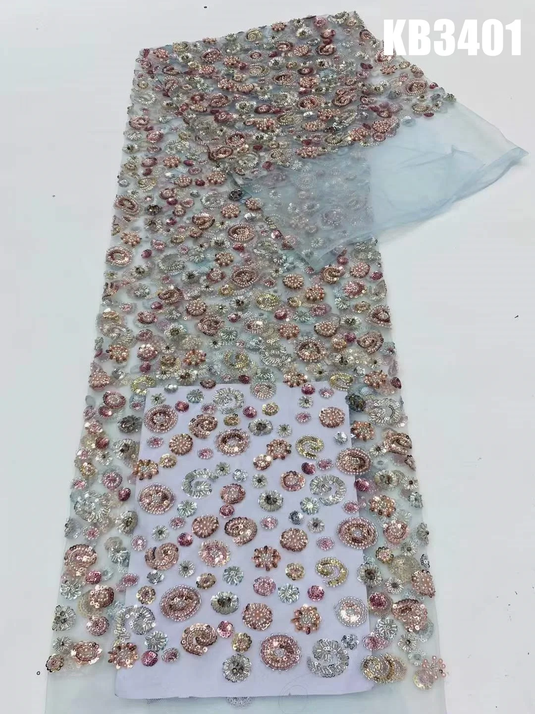 Рисунок 4 - Уникальная бисерная ткань