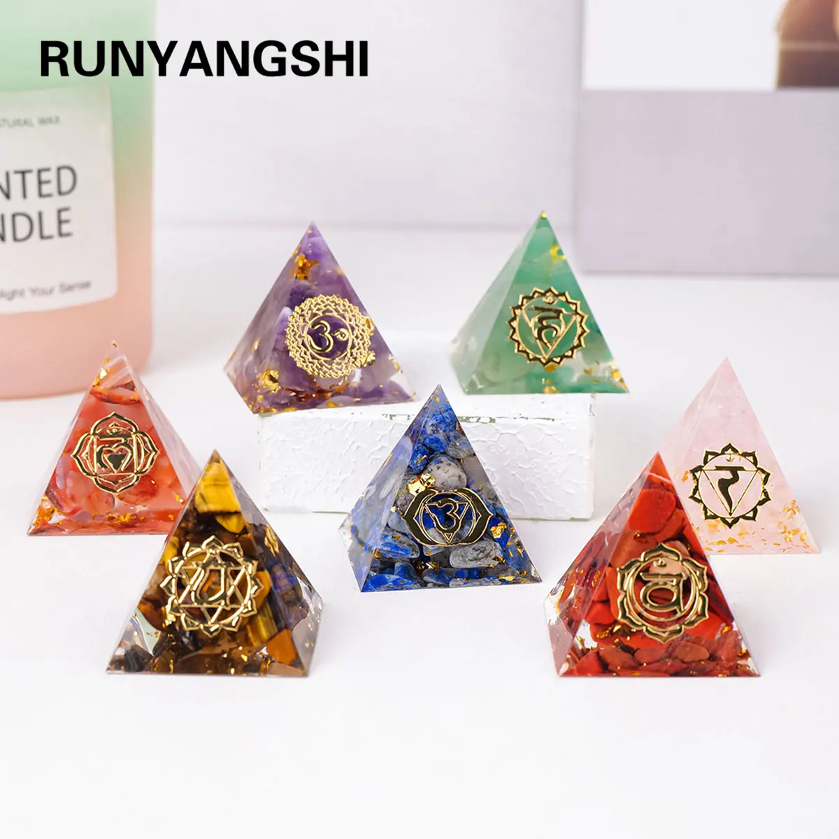 1PC 3cm Natürliche Kristall Stein Mini Pyramide Statue Reiki Stein Pyramide Amulett Fengshui Skulptur für Home Office Dekoration