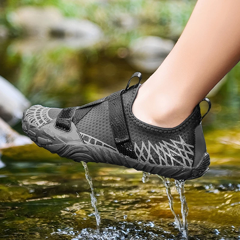 Wading Shoes Man Water Sneakers Swimming Beach Quick-Dry Wading Footwear Outdoor Upstream Shoes Breathable Barefoot Sandals