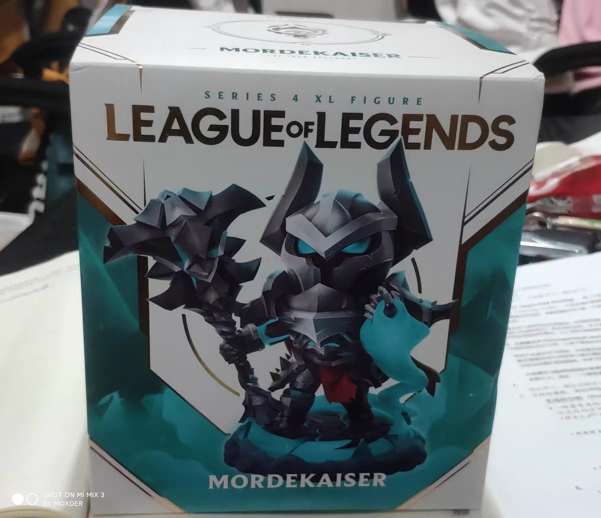 Para Mordekaiser de League of Legends, estátua delicada e fofa