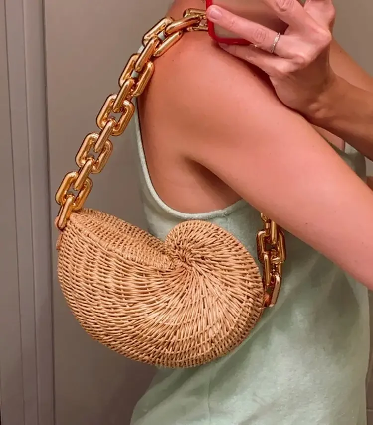 Wicker Woven Handbags Thick Chains Rattan Conch Women Shoulder Bags Luxury Summer Beach Straw Bag Bali Purse Fashion Design