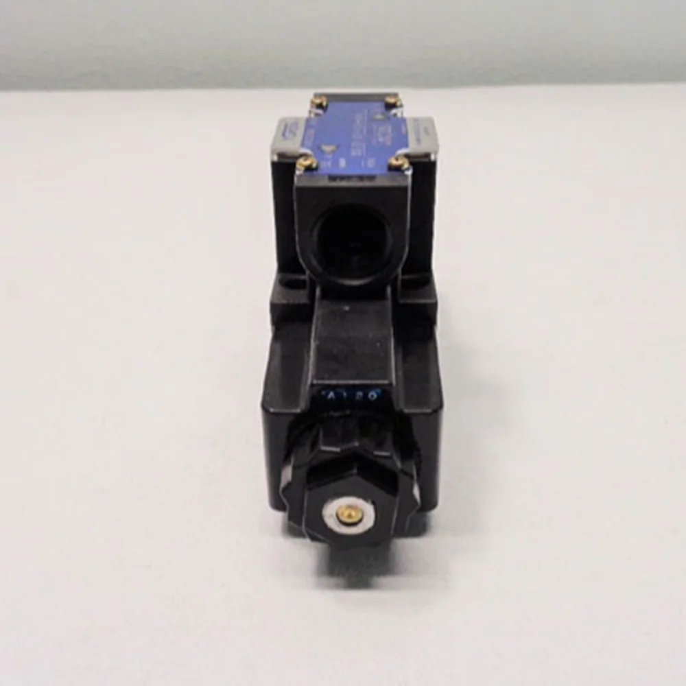 

NEW YUKEN DSG-01-3C60-A120-6090 Solenoid Directional Valve