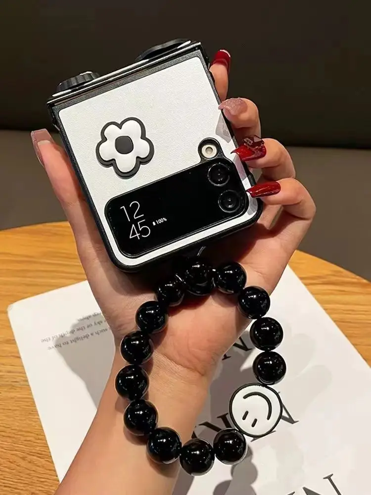 Custodia per telefono con catena a forma di braccialetto con perline a forma di fiore di carbone per Samsung Galaxy Z Flip 4 ZFlip5 Zflip 6 ZFlip3 con cerniera protettiva_voghion.com