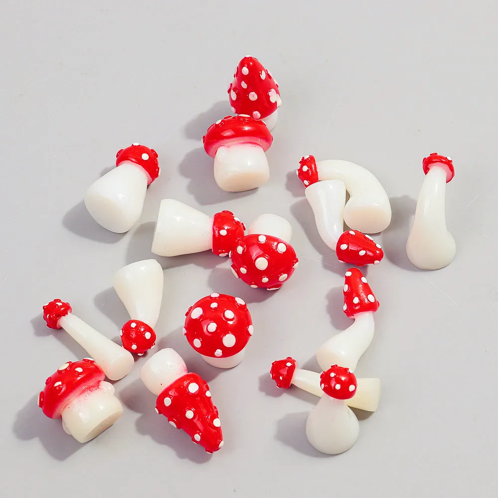 

10pcs Cute Cartoon 3D Mushroom Acrylic Bead Charms Resin Pendant for Jewelry Making DIY Keychain Necklace Earring Accessories