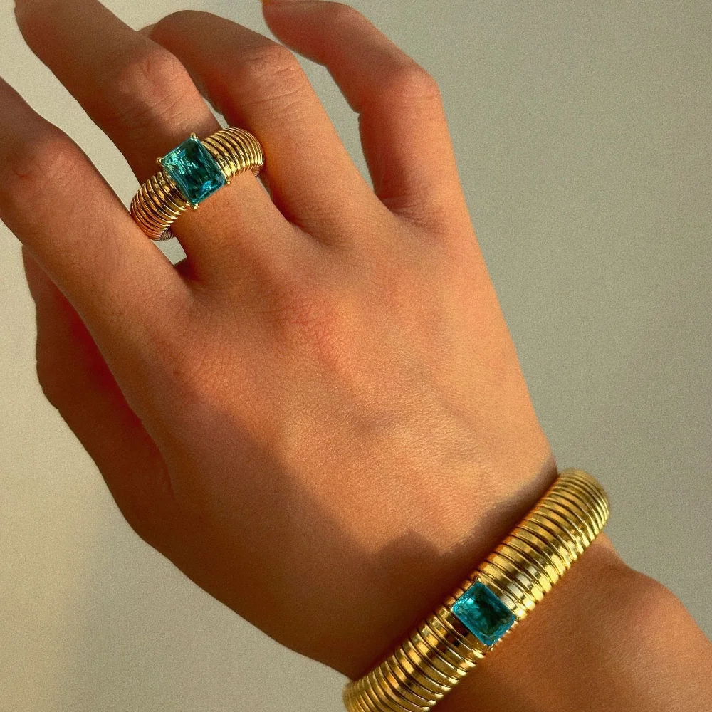 Punk Exaggerate Multicolour Crystal Rings for Women 18K Gold Plated Waterproof Twist Square Thick Ring Hiphop Vintage Jewelry