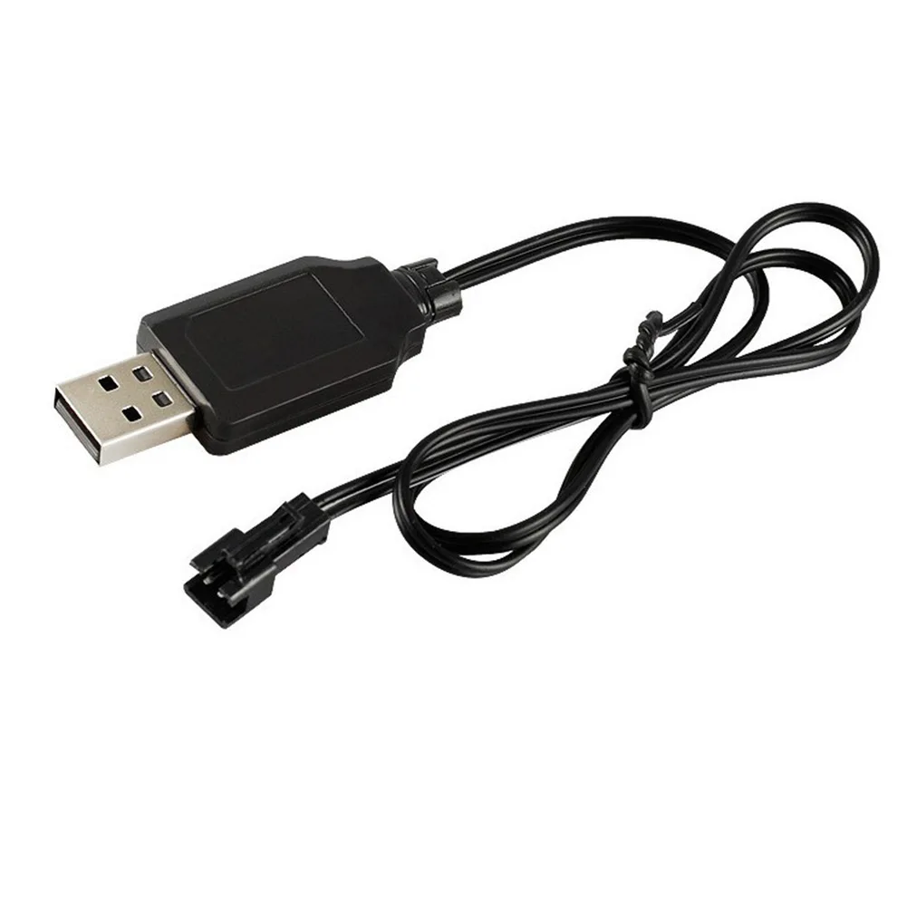 Câble de chargeur USB RC SM-2P 3.7V posé à plat, montrant la longueur du fil et les deux connecteurs.