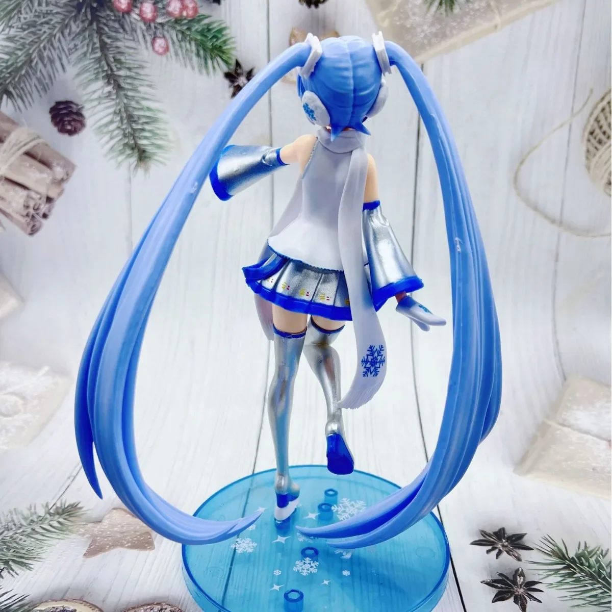 Se31cbf14f4154eebb4f01ce460910c8cr - Hatsune Miku Figure