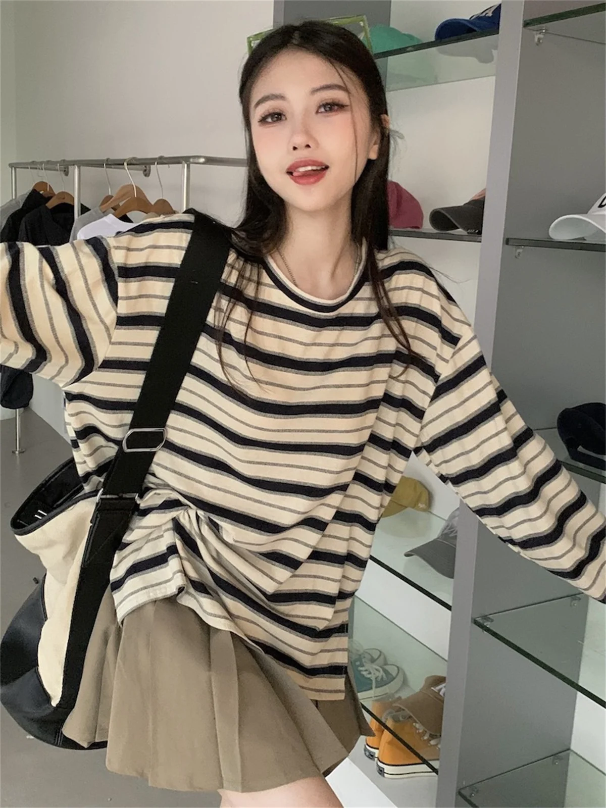 Mode Frühjahr Gestreiften T Shirts Für Frauen Kawaii Sommer Lange Hülse O-ansatz Hemd Koreanische Damen Fleece Übergroßen Coole Tops T-shirt – Detail 17