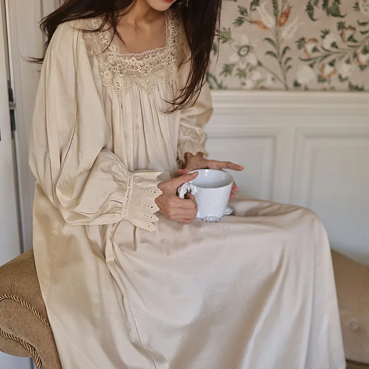 ثوب نوم كلاسيكي أوروبي كلاسيكي على طراز الأميرة الجنية ثوب نوم من الدانتيل برقبة مربعة للفتيات طراز طويل للنساء 100% قطن