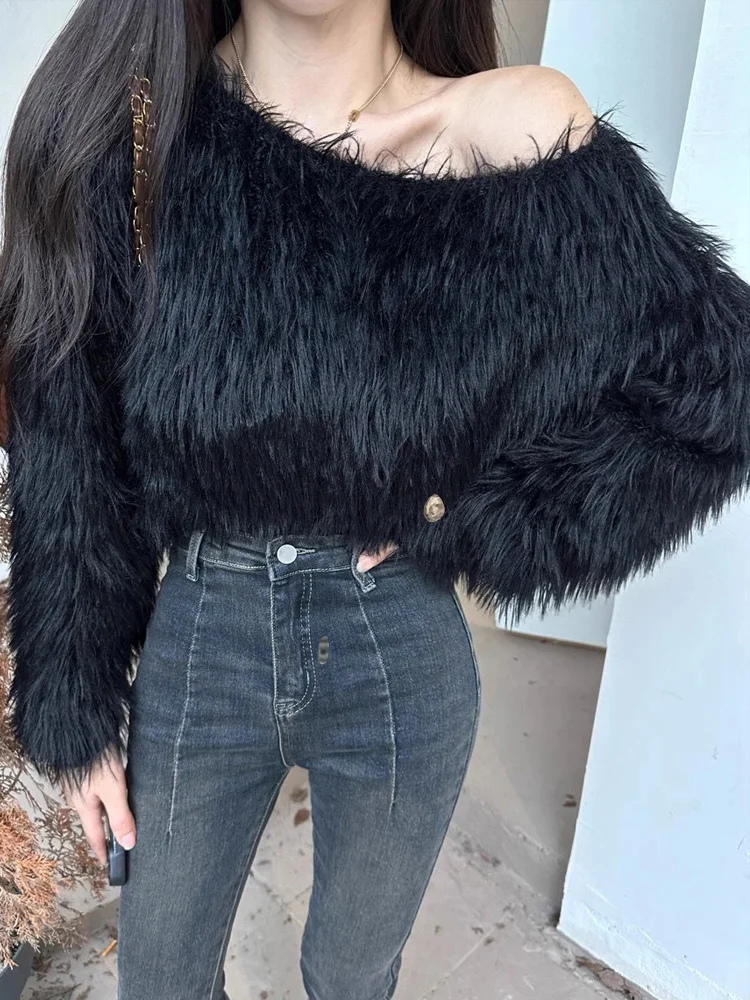 Autumn and Winter New Fashion Women's Long-sleeved Sweater Elegant Plush Short Loose Knitwear Solid Color O Neck Pullovers