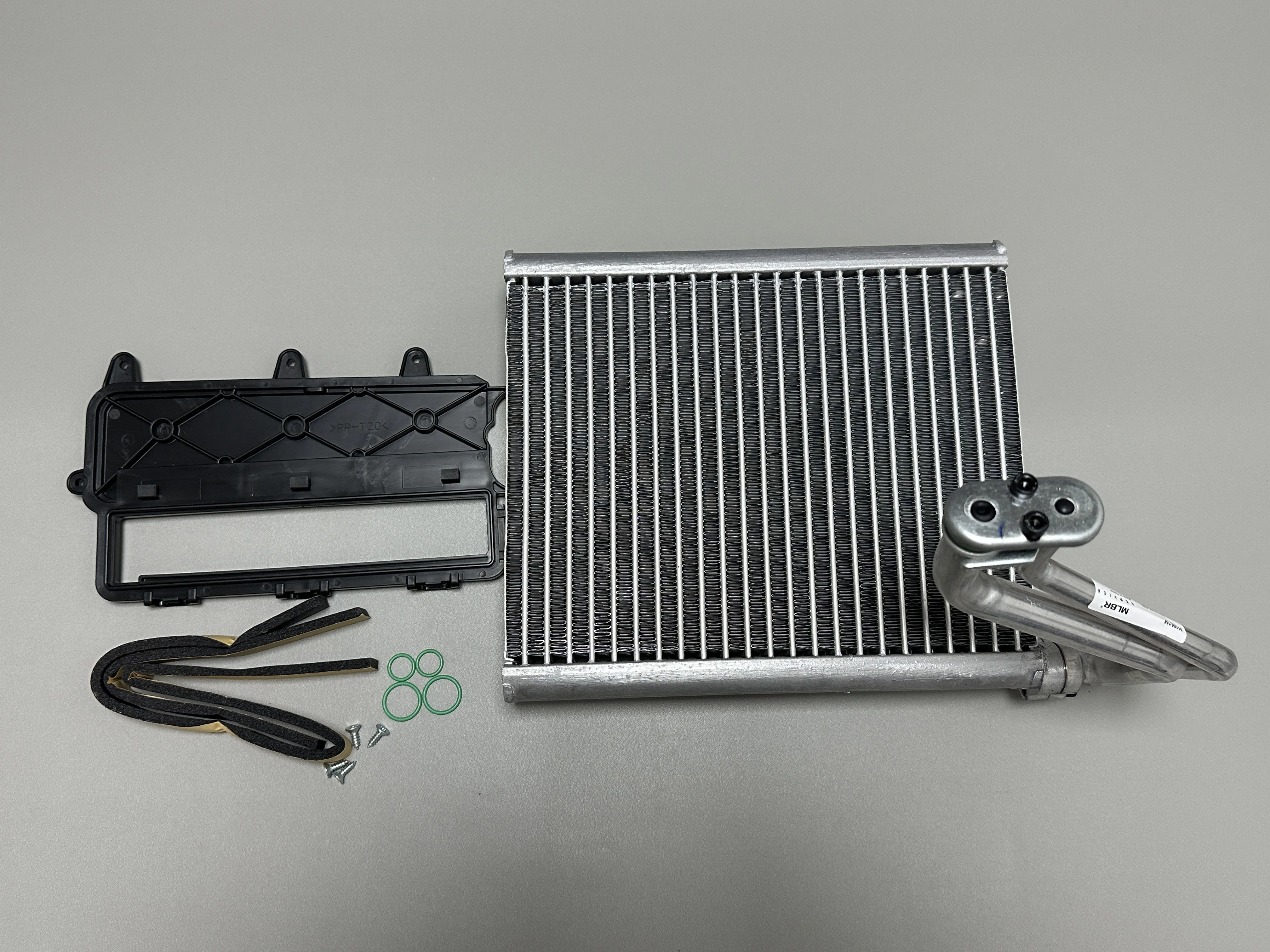 Auto Parts Air Conditioning System Parts Evaporator Core 31436487 31267591 for Volvo XC60 V60 S60 XC70 S80