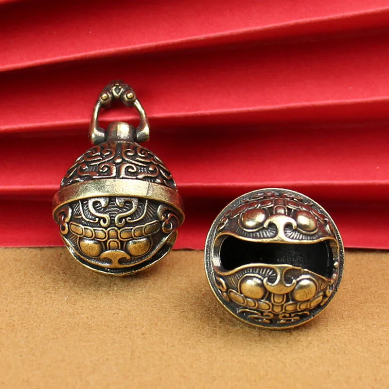 

Retro Classics Brass Bell European Handmade Magic Exorcism Feng Shui Clock Christmas Holiday Door Pendant Home Decoration Craft