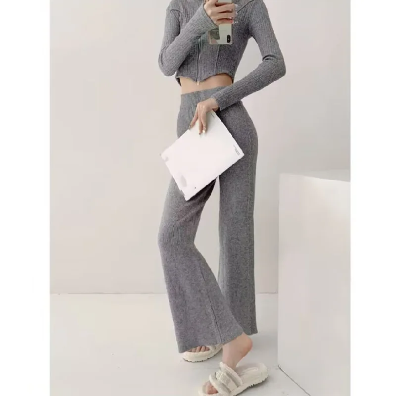 Рисунок 5 - Брюки женские трикотажные с завышенной талией