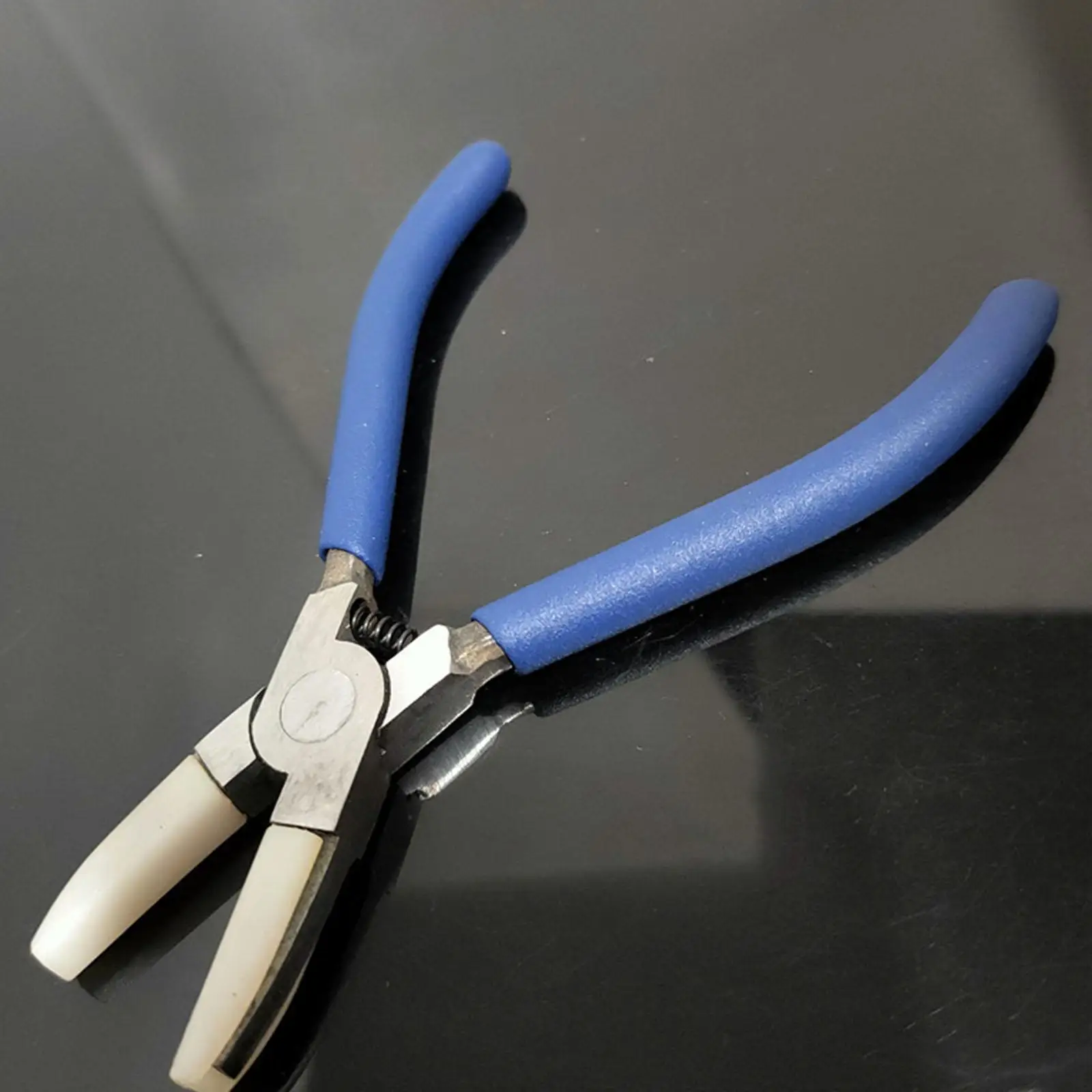 

Double Nylon Jaw Pliers Carbon Steel Jewelry Pliers Wear Resistant Jewelry Making Tool