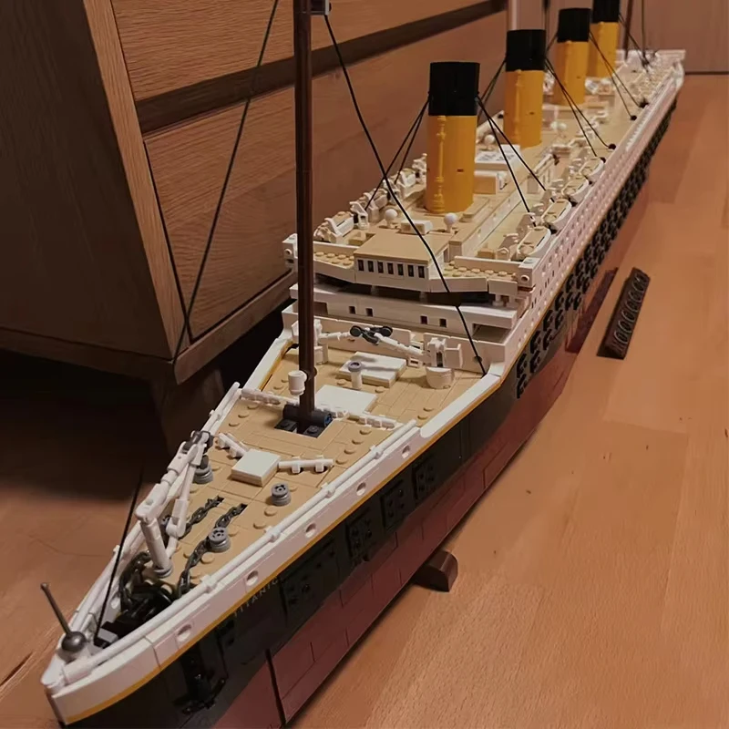 클래식 영화 9090피스 거대 타이타닉 크루즈선 모델 블록 조립 장난감 생일 선물