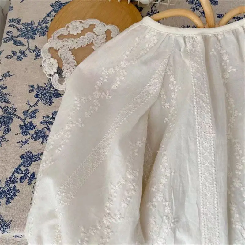 Girls Spring shirt nouvelle version cor&eacute;enne princesse Wind Lace Liner Girls Baby mode brod&eacute; Doll shirt 2 3 5 7 9Y