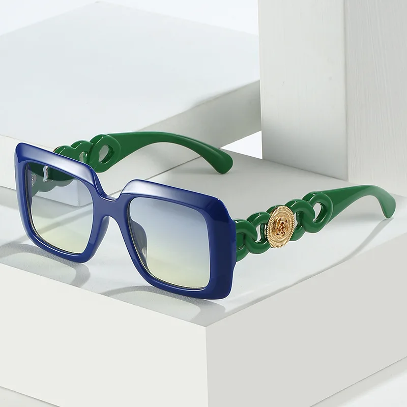 D&T 2022 New Fashion Square Sunglasses Women Men Brand Designer Gradients Lens Frame Golden Sun Glasses Casual UV400_voghion.com
