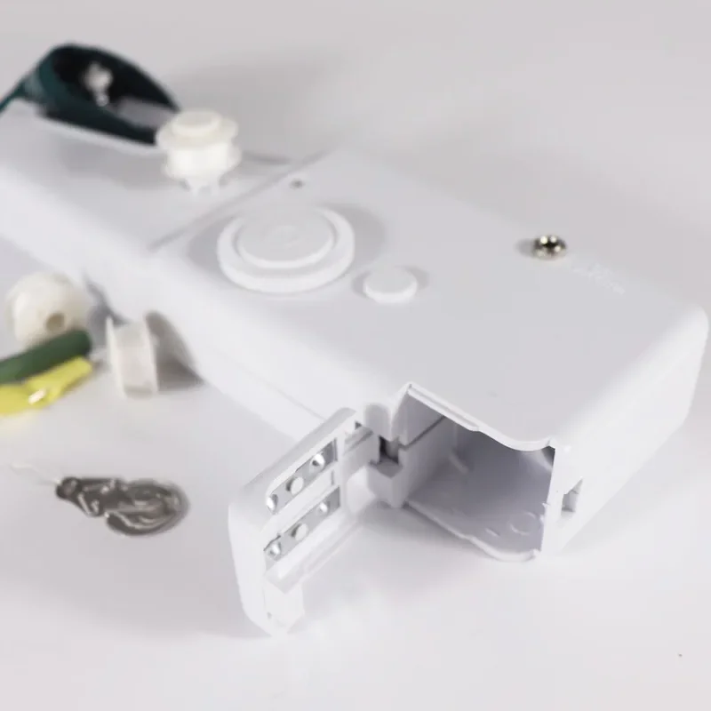 Mini Handheld Sewing Machine, Quick Sewing Portable Sewing Machine, Portable Sewing Machine Suitable For Home - White 3