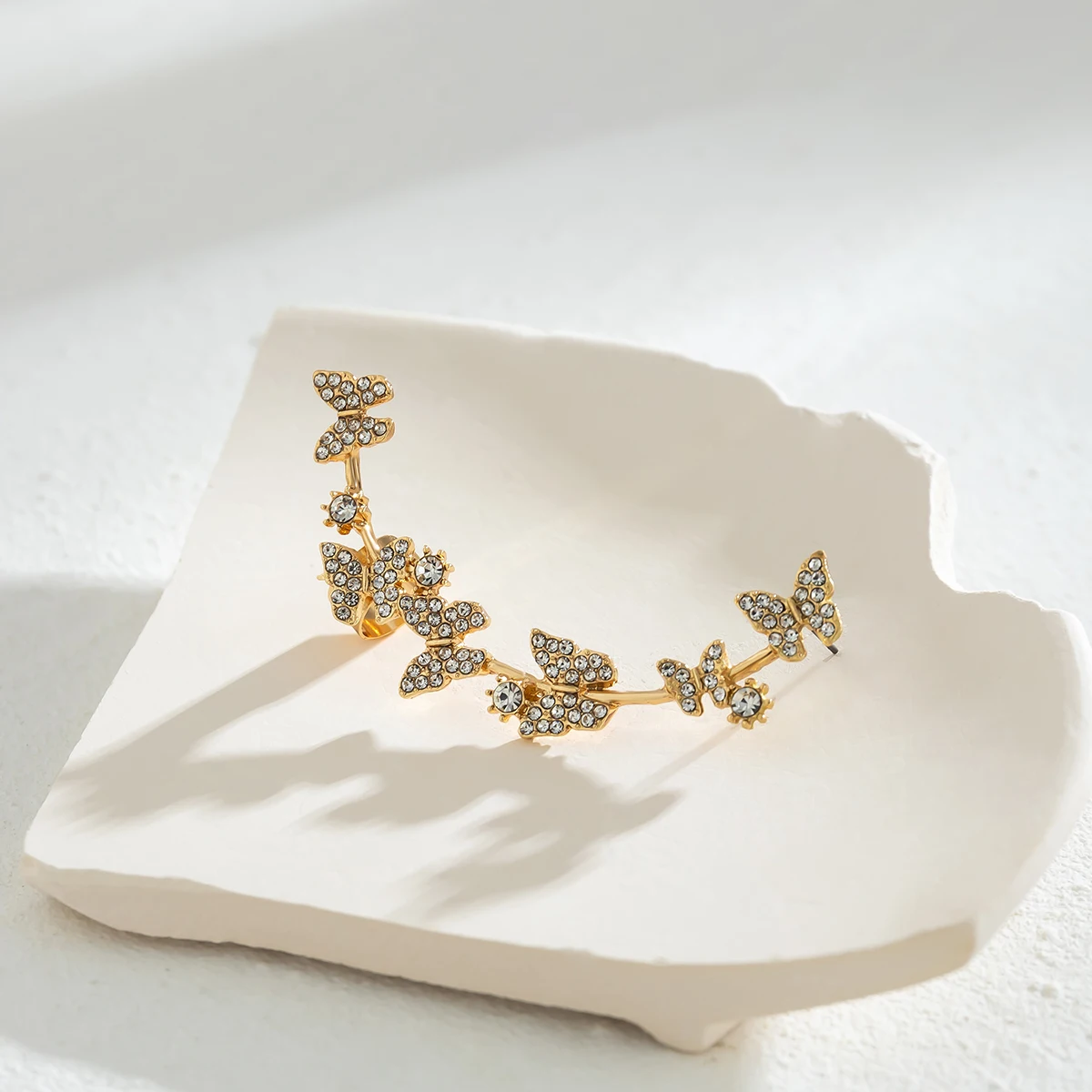 Shiny Rhinestone Butterfly Ear Clip for Women Trendy Spirit Cosplay Clip Earrings Without Pins Fashion Jewelry Accessories