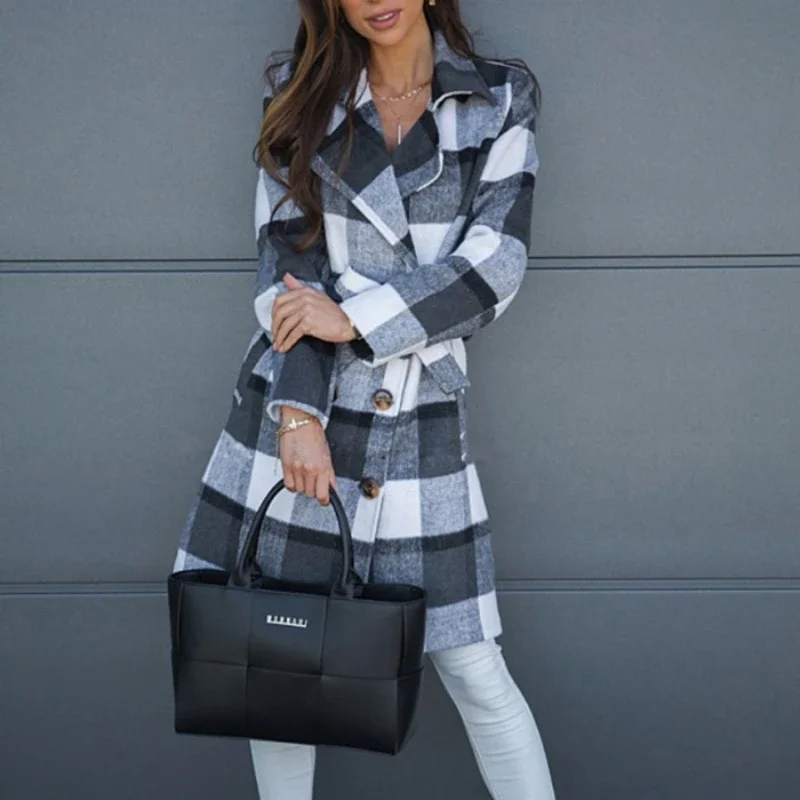 Autumn/winter Fashion 2024 Plaid Printed Woolen Long-sleeved Coat Lapel Double-breasted Straight Woolen Coat Women's Clothing