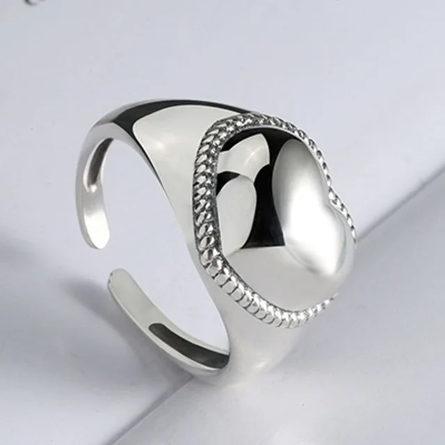 Ring E