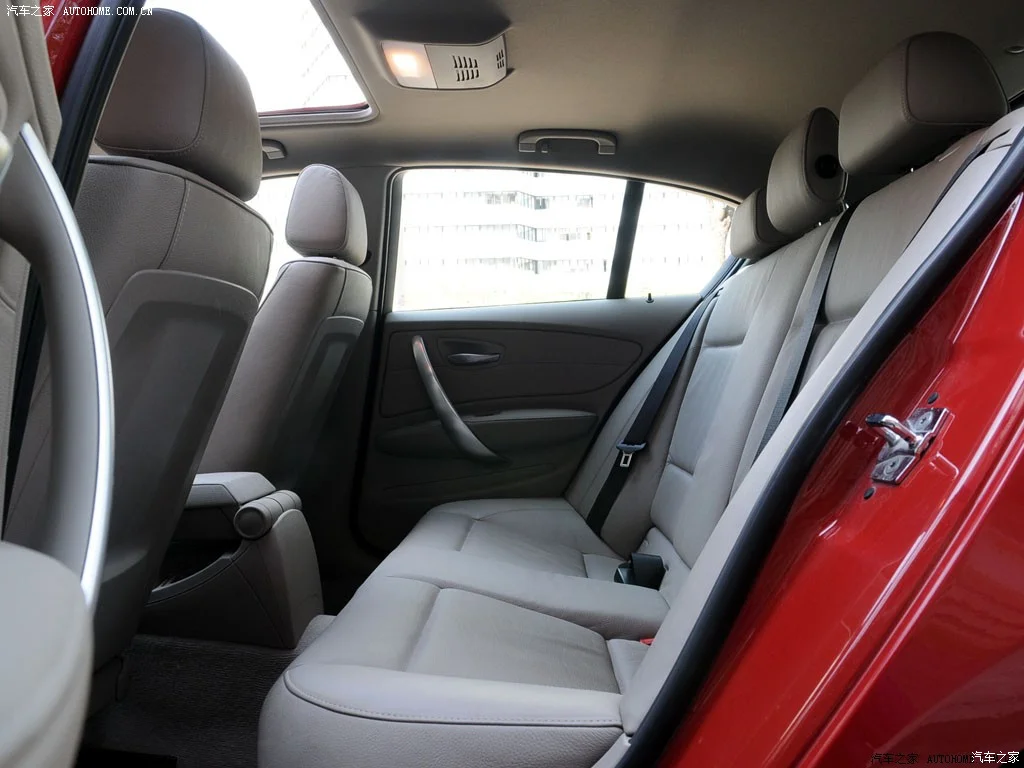 Housses De Siège Auto Pour BMW Série 1 E87 (5 Portes) 2004-2010 - Imperméables, Antidérapantes Et Confortables