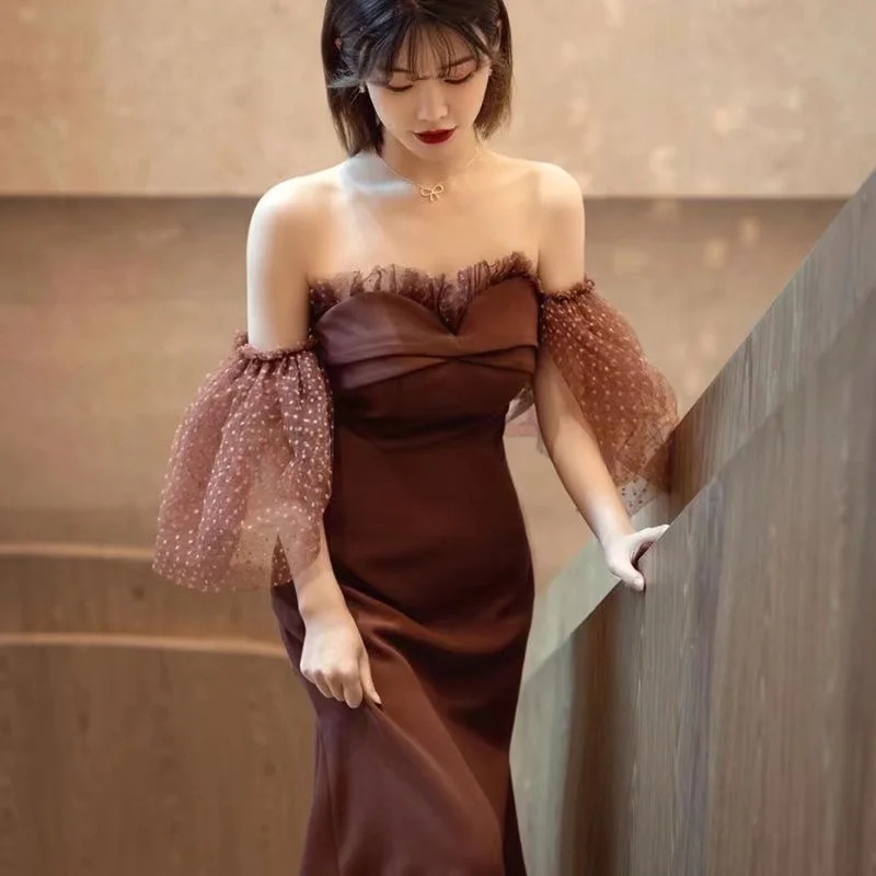 

Exquisite Off The Shoulder Charming Brown Mermaid Prom Dresses A-Line Dot Tulle Removeable Short Sleeve Sweep Train Evening Gown