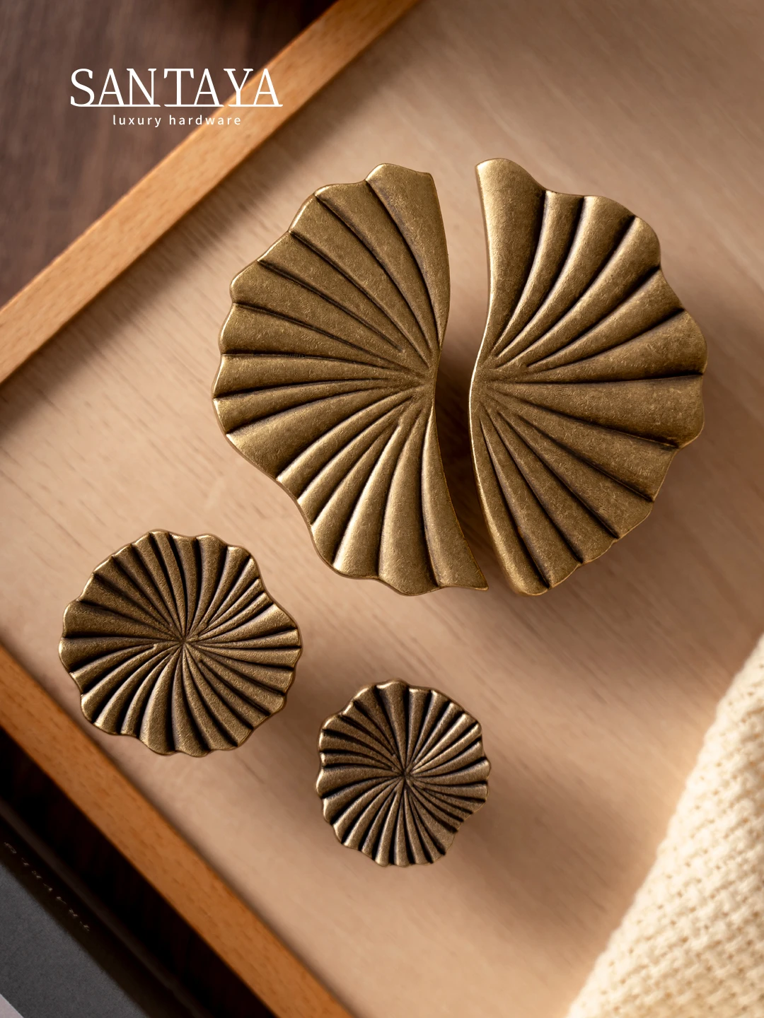 Santaya มือจับตู้ทองเหลือง มือจับลิ้นชักแบบแบนสไตล์วินเทจ ตู้ครัว ตู้ห้องน้ำ ลูกบิดตู้ ฮาร์ดแวร์ มือจับทองเหลืองโบราณ 1