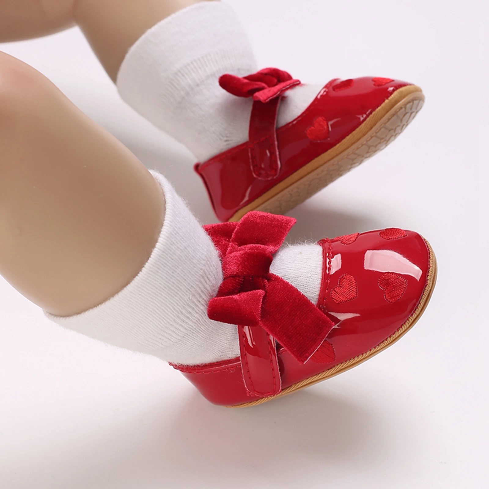 0-18m Christmas Newborn Infant Baby Girls Red Shoes Heart Pattern Bowknot Soft PU Leather Non-Slip First Walkers d05 baby girl shoes