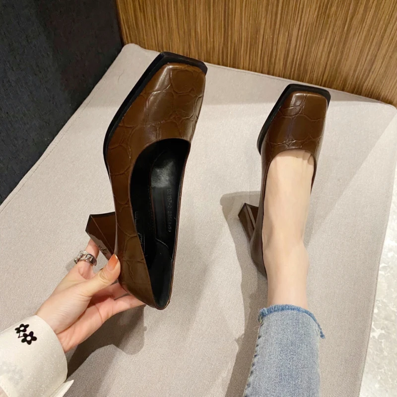 Single Shoe Women's Spring 2024 New Block Heeled Square Toe Fashion Shallow Mouth Mary Jane Versatile High Heeled Women's Shoes
