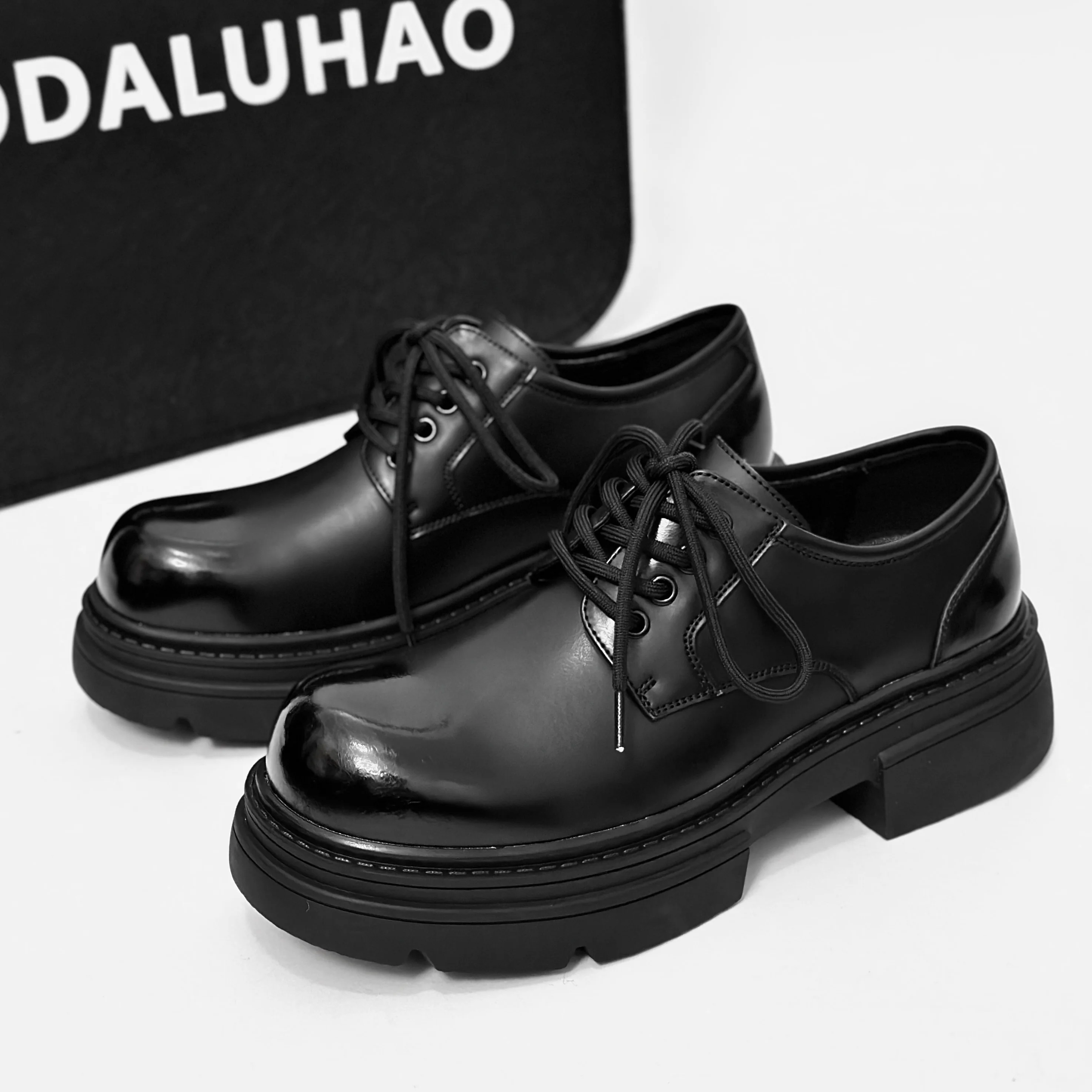 white christmas dresses Men's Oxford Leather Dress Shoes main image 1