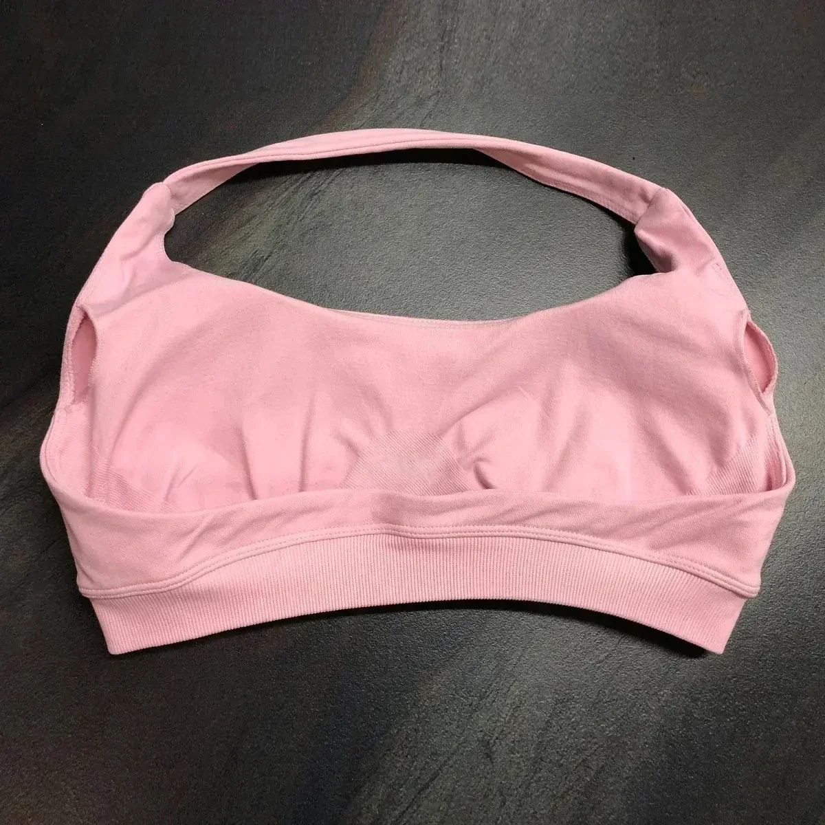 Description Picture 5 of itemImpact Sports Bra for Women Seamless Halter Bra Sexy Open Back Yoga Top Bras Workout Strappy Gym Crop Top Padded Sportswear