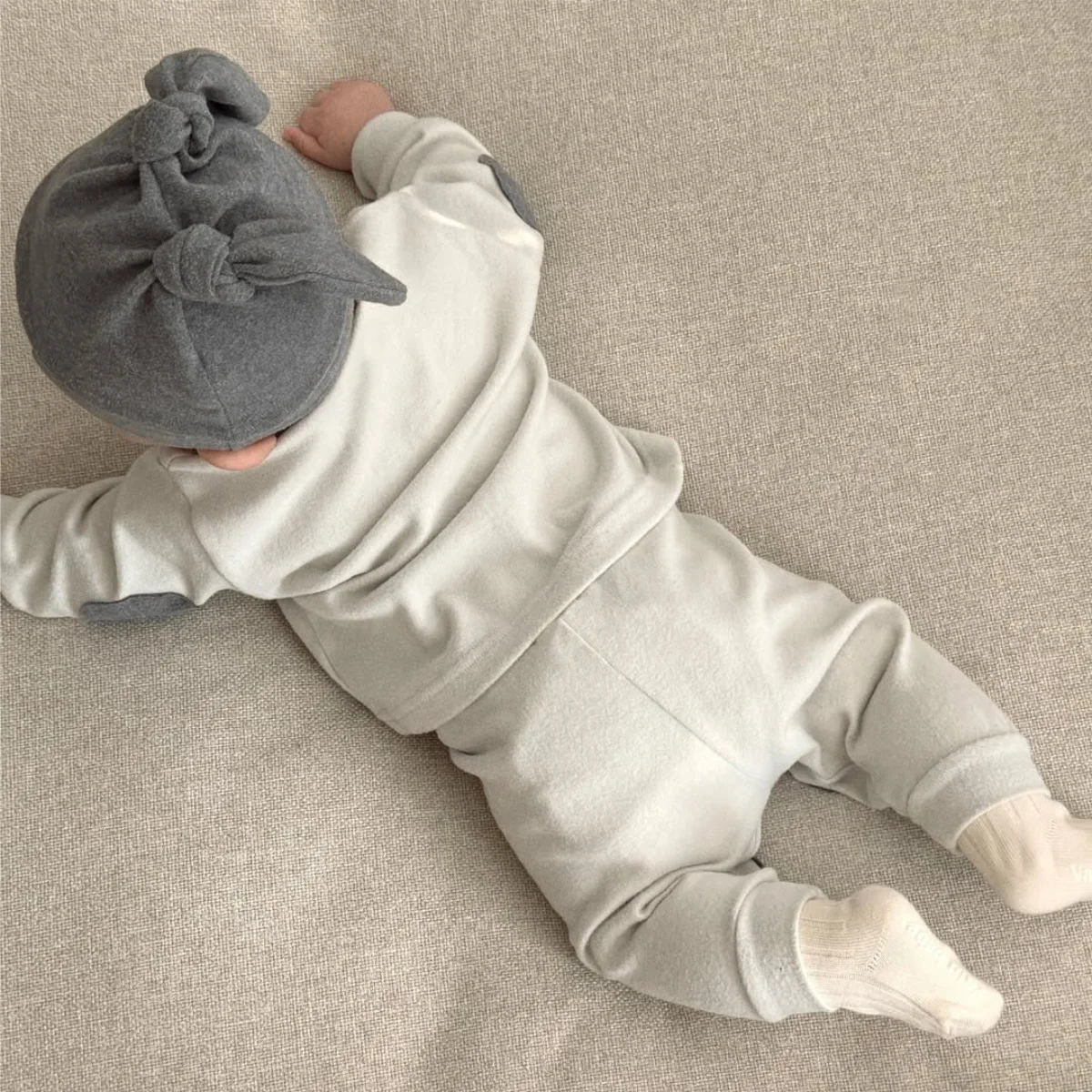 Description Picture 6 of item2025 Autumn New Baby Casual Clothes Set Infant Boy Long Sleeve Cotton Sweatshirt + Pants 2pcs Suit Toddler Girl Outfits 0-24M