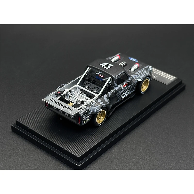 SW In Stock 1:64 Mustang Hoonicorn RTR F150 Hoonitruck Panda Figure Diecast Diorama Car Model Toy Street Warrior 5