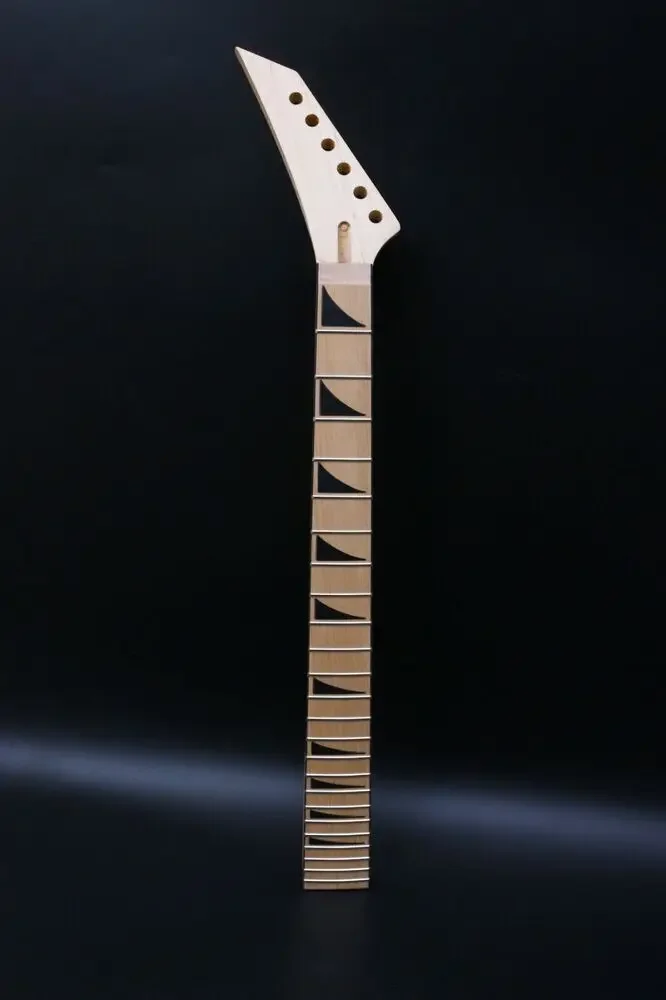 

24 Fret Electric Guitar Neck Maple Guitar Head Fretboard for Guitar Parts Reversed Head Black Triangle Inlay Bolt on Heel