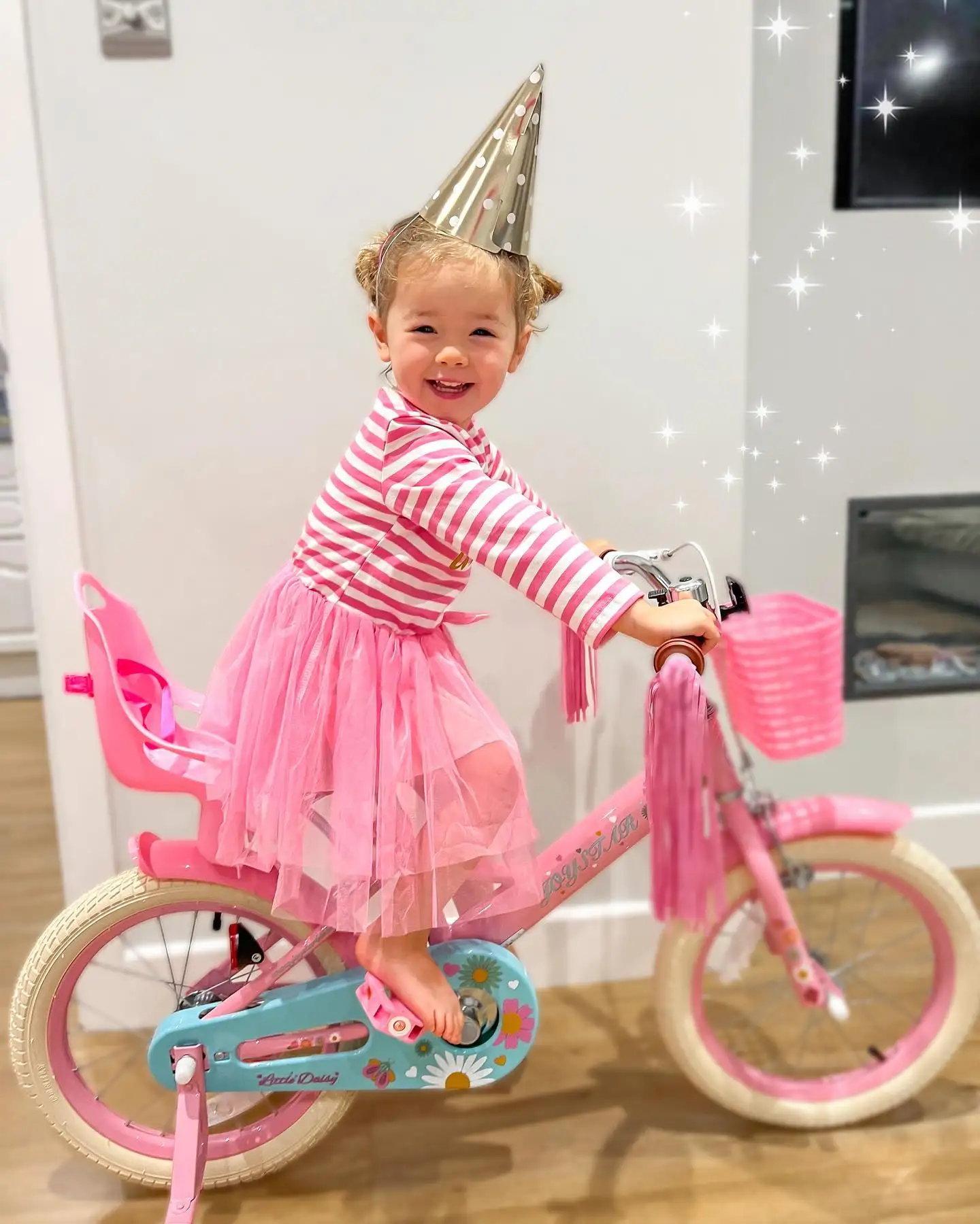 Kids Bike with Streamers & Doll Seat 6