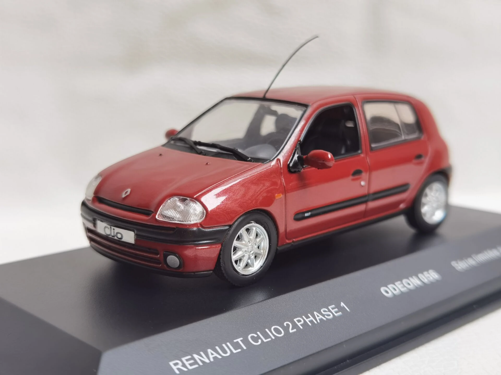 Modelo de coche de aleación de simulación de Sedán Retro, CLIO 2, escala 1/43, decoración estática coleccionable, regalo de exhibición de de juguete| | - AliExpress