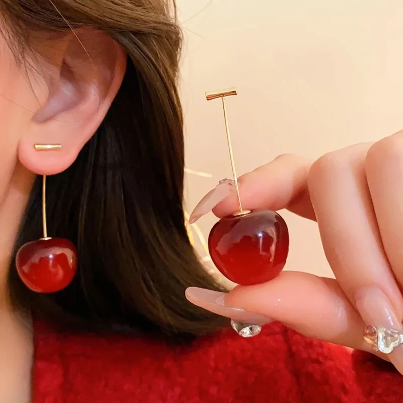 Cherry Strawberry Earrings for Women Shiny Red Rhinestone Drop Earrings Temperament Delicate Party Wedding Ear Jewelry