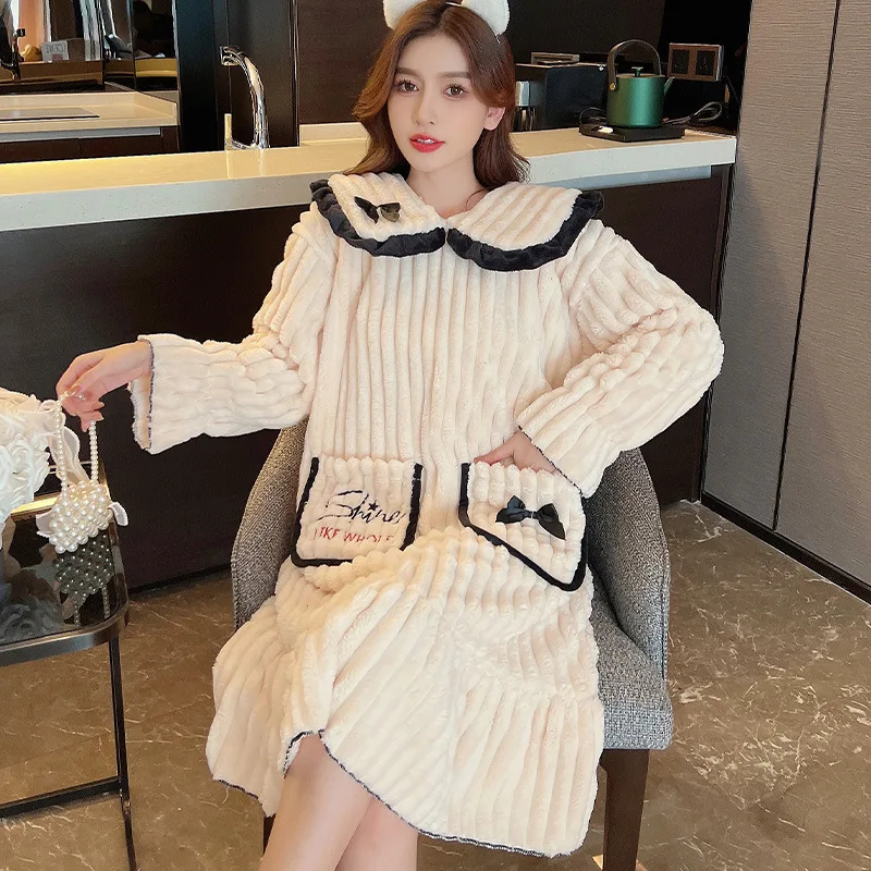 Nightgowns Women Flannel Fleece Pocket Nightdress Warm Thicken Thermal Sleepwear Winter Home Dressing Gowns Nightwear Plus Size