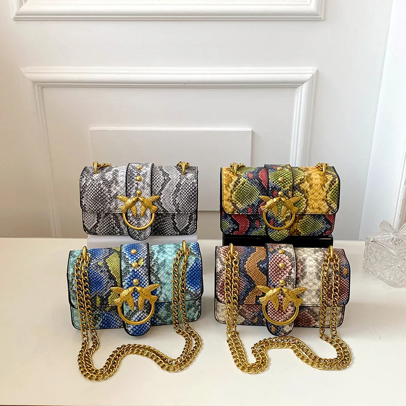 

Snake Print Leather Bag Fashion Metal Chain Bag Women's Advanced Armpit Bag Large Capacity Shoulder Bag Portable Messenger Bag