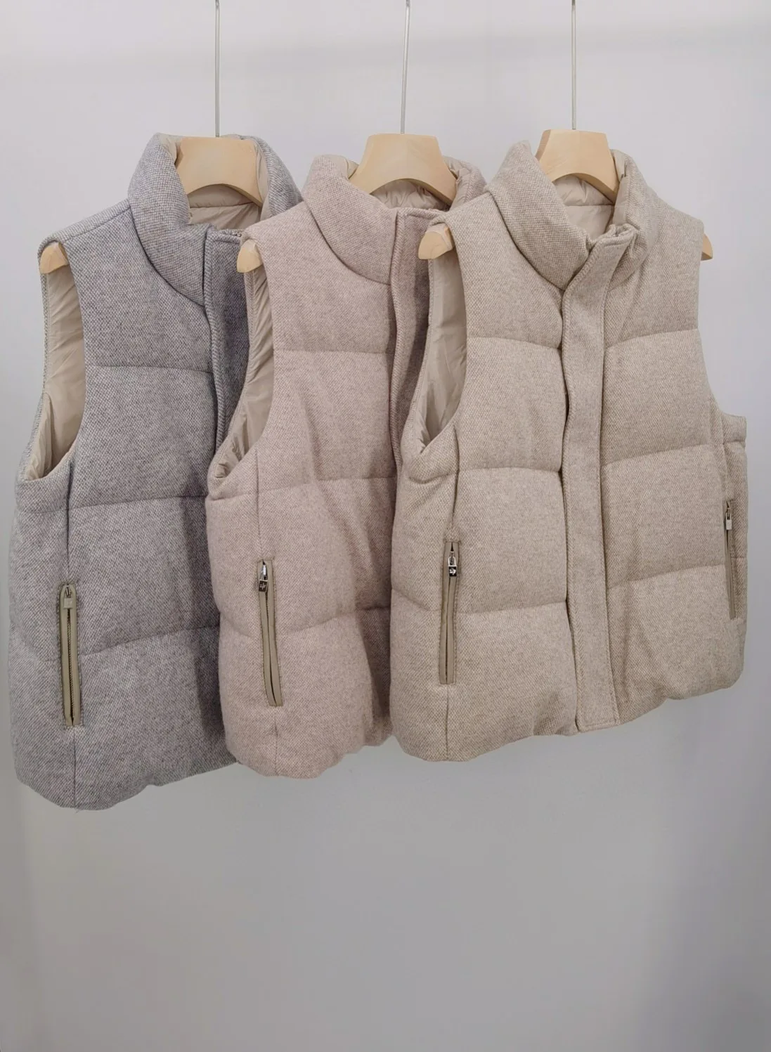 

Luxurious Cashmere Padded Zipped Up Vest