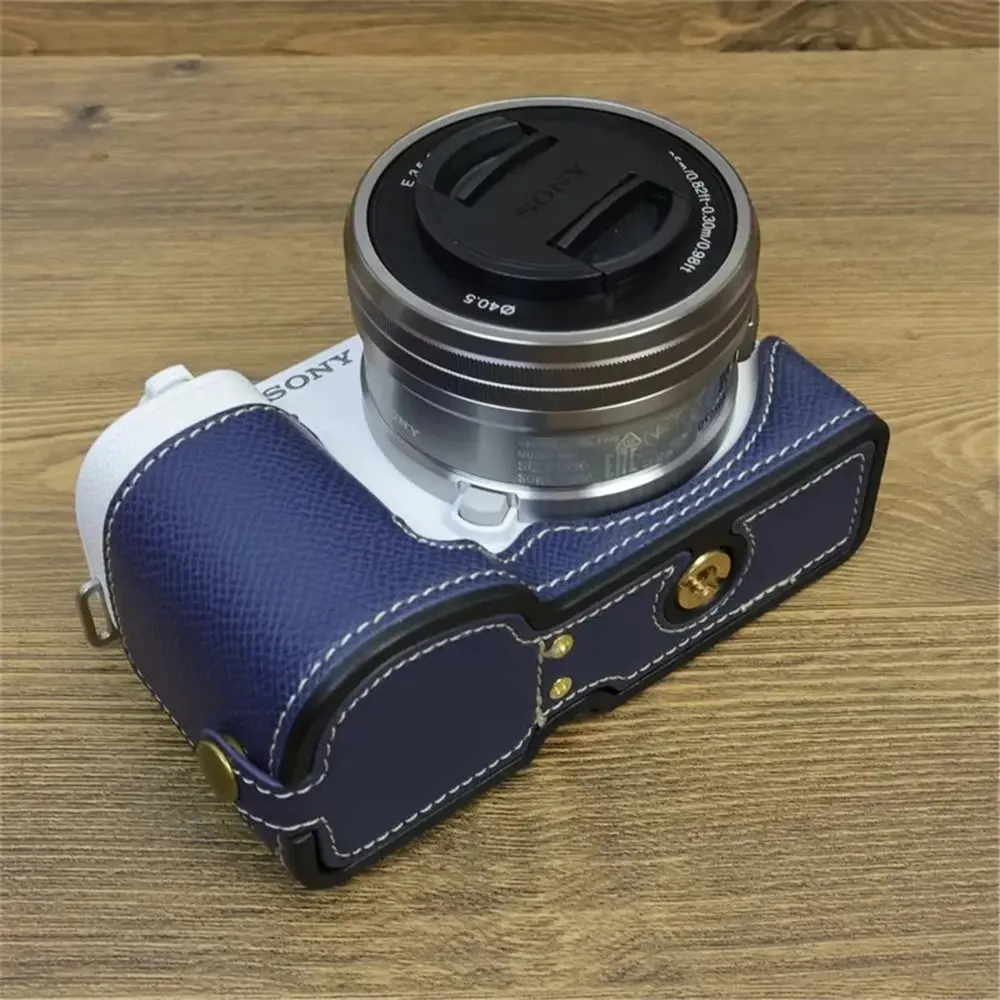 Étui Cuir Véritable Pour Appareil Photo ALPA Reflex – Fabrication Suisse Vintage