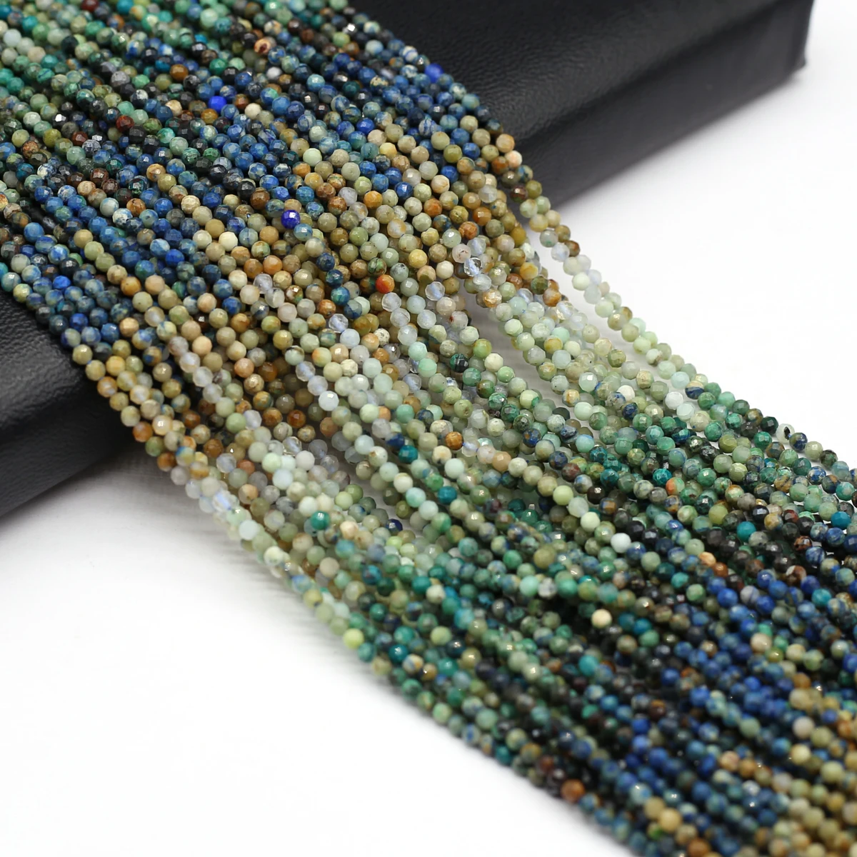 

Natural Stone Faceted Beads Gradient Lapis Lazuli Round Loose Spacer Beads For Jewelry Making Charms Bracelets For Women 2mm