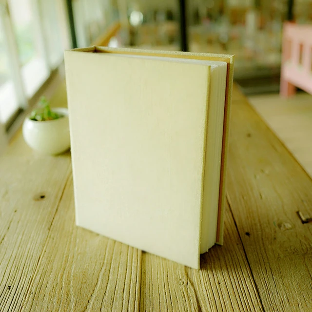 Elegant 200-Pocket Photo Album for Weddings and Memories
